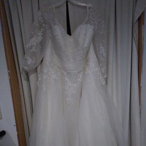 David's Bridal tea length wedding dress 16W NWT